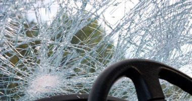 Accident în lanț pe autostrada. O fetiță de 10 ani, transportată de urgență la spital