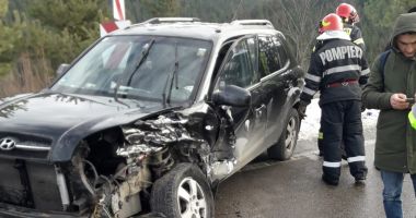ACCIDENT DRAMATIC cu șapte răniți. O fetiță de șapte ani ESTE ÎN STARE GRAVĂ