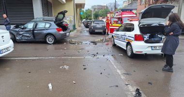 Stire din Eveniment : Accident între patru autovehicule în Constanța
