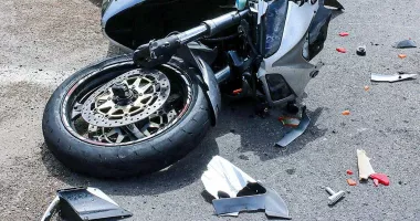 Stire din Eveniment : Accident rutier în Medgidia. Un motociclist a ajuns la spital