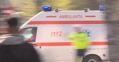 Stire din Actualitate : Accident la Agigea. Un motociclist a fost rănit după ce a fost lovit de un TIR