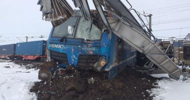 Tragedie pe calea ferată. Un om a murit după ce două trenuri de marfă s-au ciocnit - 4