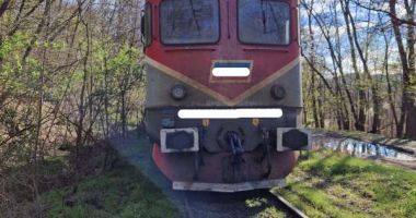 Un nou incident feroviar! Tren încărcat cu cărbune, deraiat