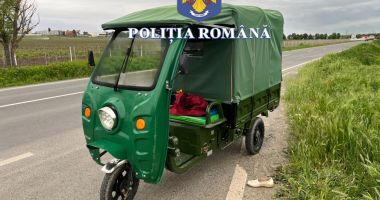 Stire din Eveniment : Accident rutier între localitățile Murfatlar și Poarta Albă. O femeie a fost rănită