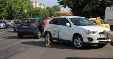 GALERIE FOTO / ACCIDENT LA INTERSECȚIA LĂPUȘNEANU CU HAȘDEU - 4