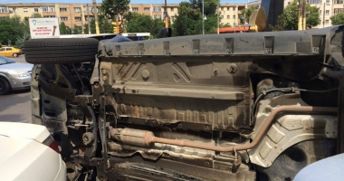 Accident cu victime în zona Dacia. Un turc a lovit trei mașini și apoi s-a răsturnat - 2