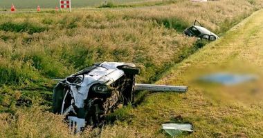Stire din Eveniment : GALERIE FOTO - VIDEO / ACCIDENT RUTIER GRAV în Olanda! Doi muncitori români au murit și 7 sunt răniți