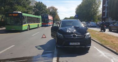 GALERIE FOTO. Femeie lovită grav de un şofer de 18 ani, pe bulevardul Mamaia - 2