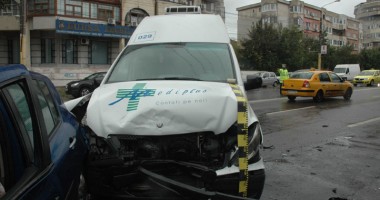GALERIE FOTO / Accident rutier în lanț,  la Constanța. Patru mașini lovite - 2