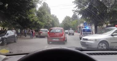 Stire din Eveniment : Trei mașini implicate într-un accident rutier, la Constanța