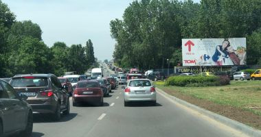 Trafic îngreunat în Constanța, din cauza unui accident dintre un microbuz și un autobuz - 2