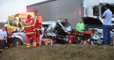 Stire din Sănătate : Raed Arafat: Suntem pregatiti sa aducem in tara toti cei 18 raniti in accidentul din Ungaria