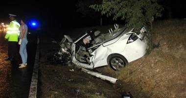 IMAGINI ȘOCANTE! Trupuri sfârtecate, aruncate în șanț,  și mașini scăldate în sânge. Filmul tragediei  de la 23 August - 11