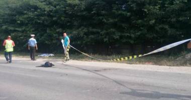 Galerie foto / Impact nimicitor! Doi morți după ce o motocicletă a făcut praf o mașină - 4