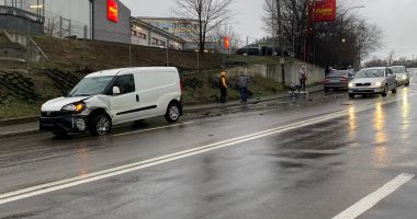 GALERIE FOTO. Accident grav cu BMW intrat pe contrasens - 4