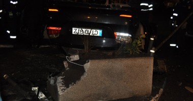 Constănțean implicat într-un grav accident rutier, în București (GALERIE FOTO) - 2