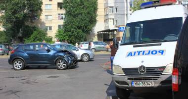 GALERIE FOTO / ACCIDENT LA INTERSECȚIA LĂPUȘNEANU CU HAȘDEU - 3