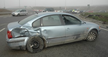 Accident  în sensul giratoriu  de la Agigea - Galerie FOTO - 2