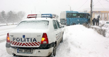 Accident rutier cu un microbuz în Lazu - 4