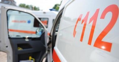 Stire din Sport : Pieton lovit de mașină, chiar pe trotuar