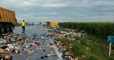 IMAGINI ȘOCANTE! GRAV ACCIDENT RUTIER: Un bărbat a murit pe loc - 3