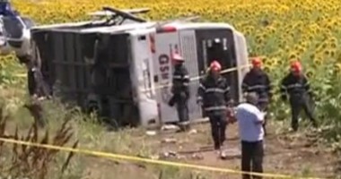 Galerie FOTO. Măcel pe Autostradă, în drum spre Constanța. Un autocar plin cu turiști s-a RĂSTURNAT: 29 victime - 6