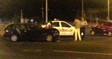 La un pas de o tragedie! ACCIDENT RUTIER în miezul nopții în intersecția cu podul de la Butelii - 3