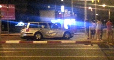 Stire din Eveniment : La un pas de o tragedie! ACCIDENT RUTIER în miezul nopții în intersecția cu podul de la Butelii