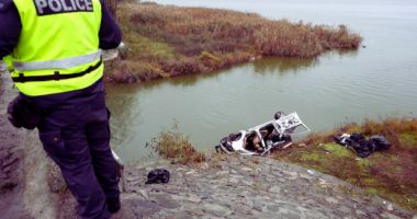 Stire din Eveniment : Şoferul român care a comis accidentul din Bulgaria a fost reţinut pentru omor calificat