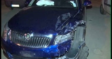 Stire din Eveniment : ACCIDENT SPECTACULOS CU PATRU MAȘINI. ȘOFERUL ERA BĂUT