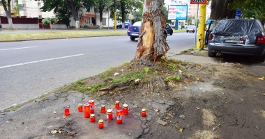 Tânărul decedat în accidentul de ieri, plâns de logodnică, prieteni și apropiați. "Spuneai că ești puternic și că nimic nu te dărâmă" - 4