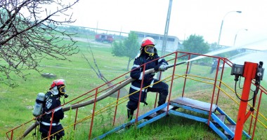 Ce facem în caz de accident chimic la "Petromidia"? - 8