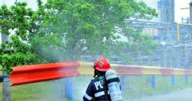 Ce facem în caz de accident chimic la "Petromidia"? - 7