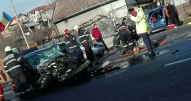Accident teribil în ziua de Crăciun: O persoană a decedat și mai multe au fost rănite