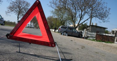 Accident rutier pe DN 2A. Pieton lovit de mașină