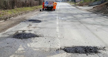 Stire din Eveniment : Accidente rutiere din cauza drumurilor. Responsabilii lucrărilor trași la răspundere