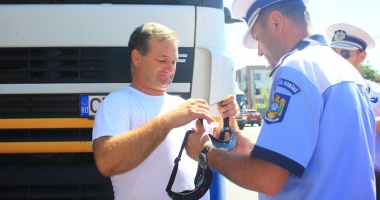 În timp ce polițiștii făceau campanii  anti-alcool la volan, șoferii beți făceau prăpăd în Constanța - 3