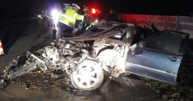TRAGEDIE RUTIERĂ! MORT ÎNTR-O MAȘINĂ NEÎNMATRICULATĂ, IMEDIAT DUPĂ CE A CUMPĂRAT ALCOOL