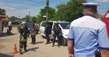 GALERIE FOTO / Un copil de 3 ani A MURIT după ce a fost lovit de o mașină CONDUSĂ DE UN TÂNĂR DE 17 ANI - 7