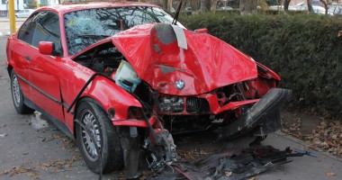 Și-a făcut BMW-ul "armonică"  (galerie foto) - 3