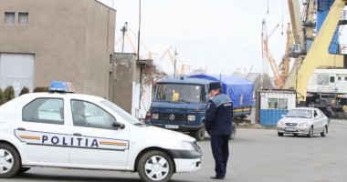 Stire din Eveniment : La un pas de moarte, în portul Constanța