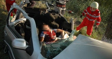 ATENȚIE, IMAGINI ȘOCANTE! CARNAGIU pe șoselele din Constanța. O puștoaică se pensa la volan - 5