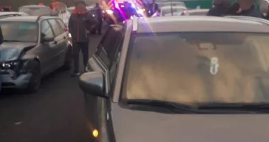 Stire din Eveniment : Plan Roșu de intervenție activat. Accident cu 10 mașini implicate pe DX 12