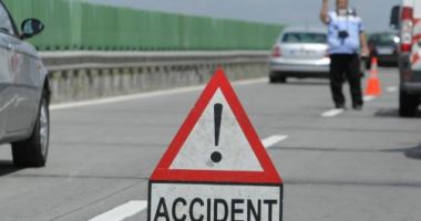 Stire din Eveniment : Accident cu trei mașini pe Autostrada Soarelui. Circulația este oprită