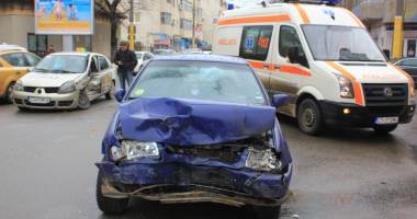 Accident cu patru victime în centrul Constanței. Vinovat, un taximetrist - 5