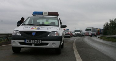 Stire din Eveniment : Prins la volan deși nu avea permis de conducere