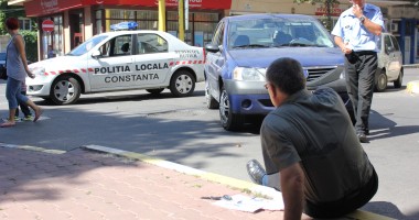 Stire din Eveniment : GALERIE FOTO / Pieton lovit de o mașină la intersecția străzii Cuza Vodă cu b-dul Tomis