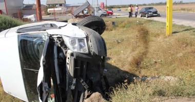 Stire din Eveniment : GALERIE FOTO ȘI VIDEO / Accident în lanț la ieșirea din Valu lui Traian