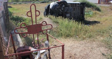 GALERIE FOTO ȘI VIDEO / Accident în lanț la ieșirea din Valu lui Traian - 2
