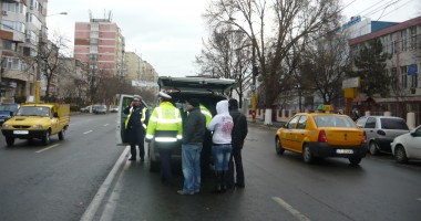 Accident în zona Universității Șaguna / Vezi FOTO - 3